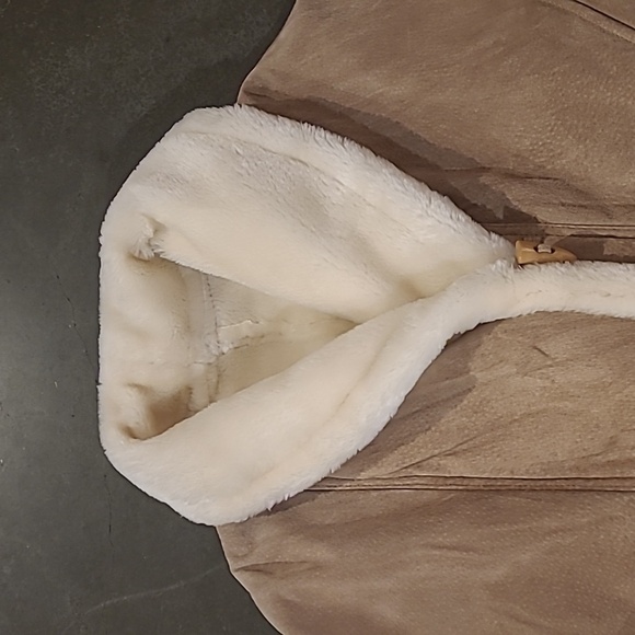 WILSONS LEATHER TAN SUEDE FAUX FUR LINED COAT WITH TOGGLE BUTTONS - Picture 4 of 11